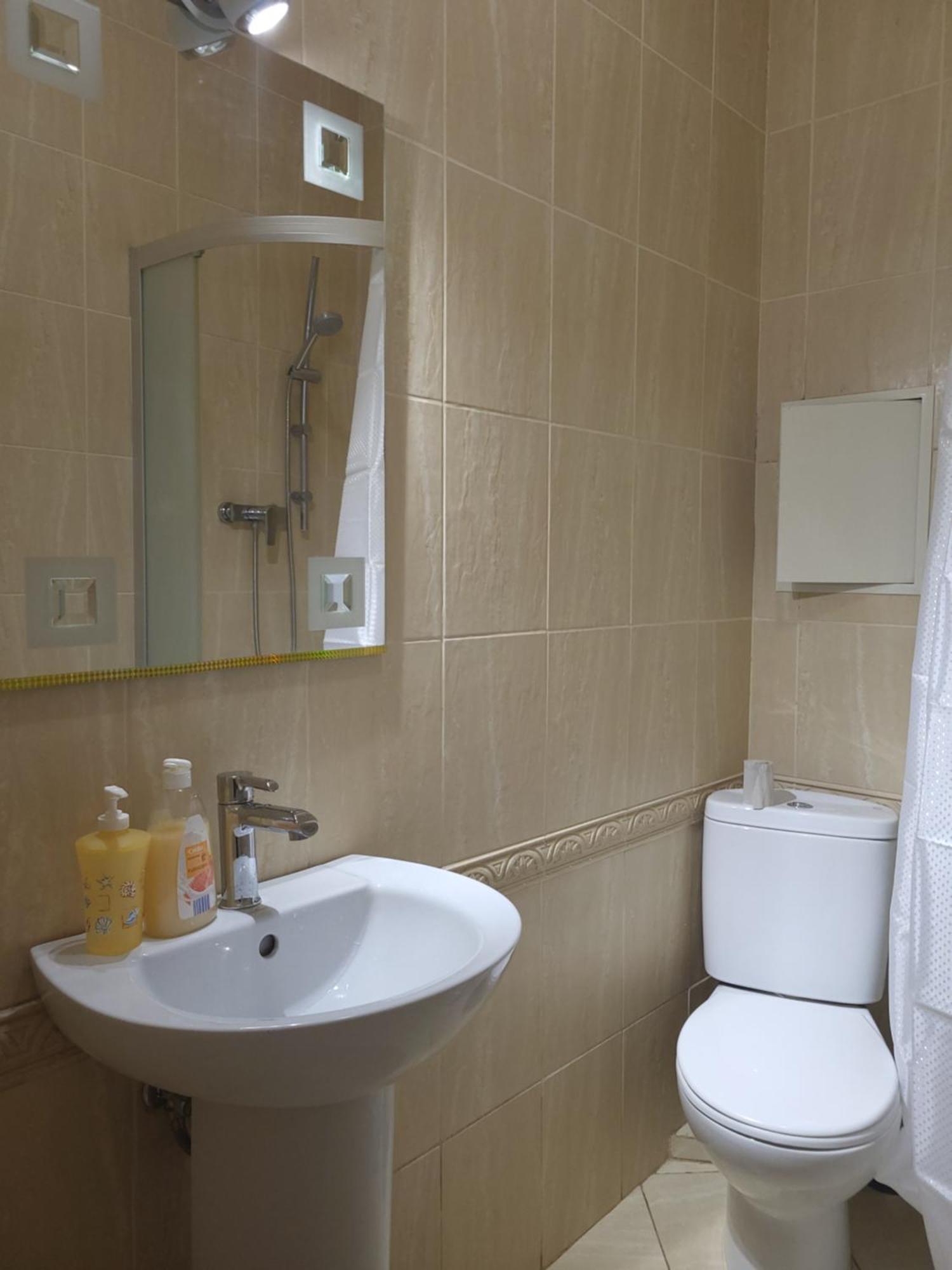 Appartement Японська 5 à Lviv Extérieur photo